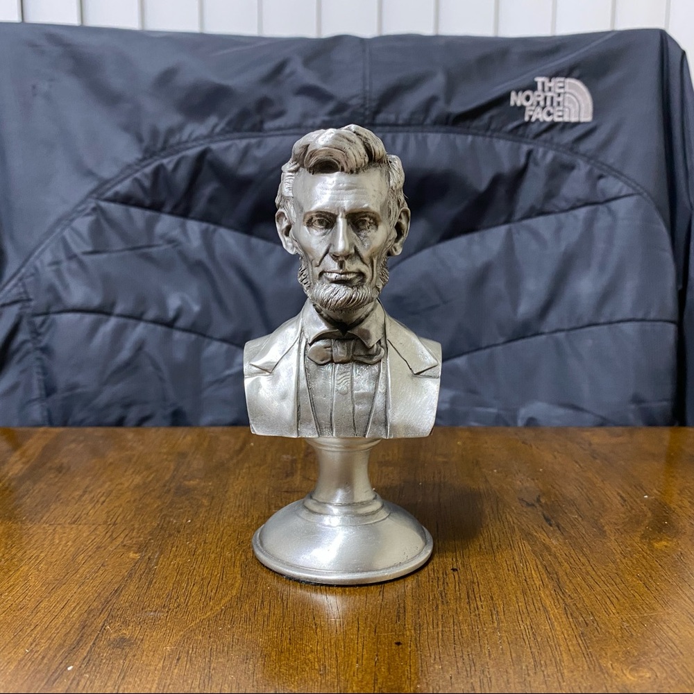Abraham Lincoln bust - Pewter